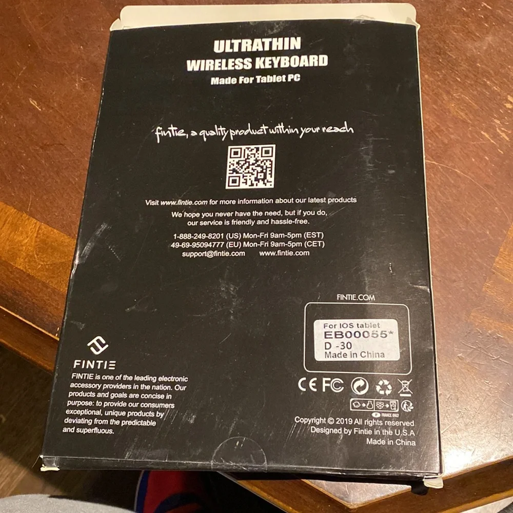 Wireless keyboard for tablets